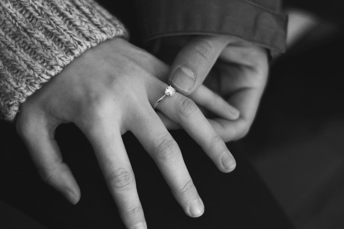 Bespoke or Off-the-Shelf? Your Guide to Bespoke Engagement Rings