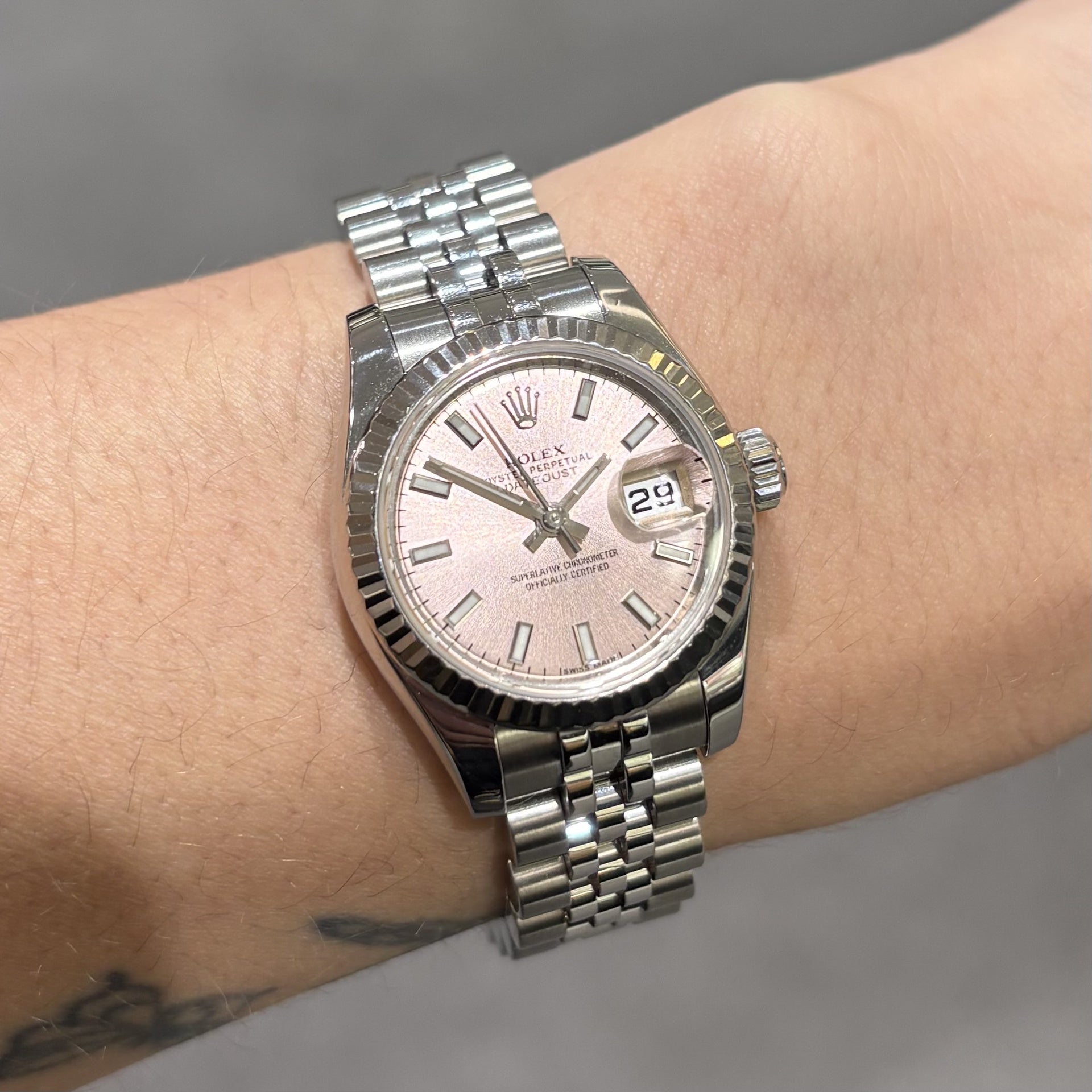 Pre-Owned Rolex Ladies Pink Dial Steel 26mm Datejust 179174