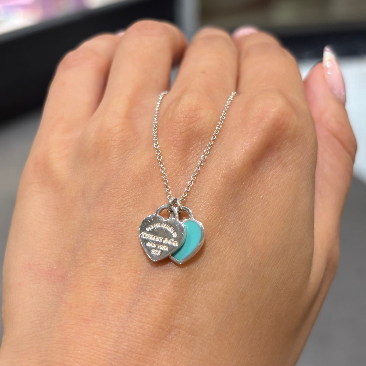 Pre-Owned Return To Tiffany Mini Double Heart Pendant &amp; Chain