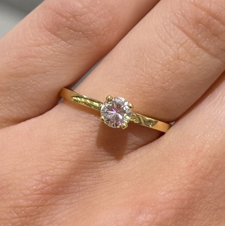 Pre-Owned 18ct Yellow Gold 0.33ct I SI2 Diamond Solitaire