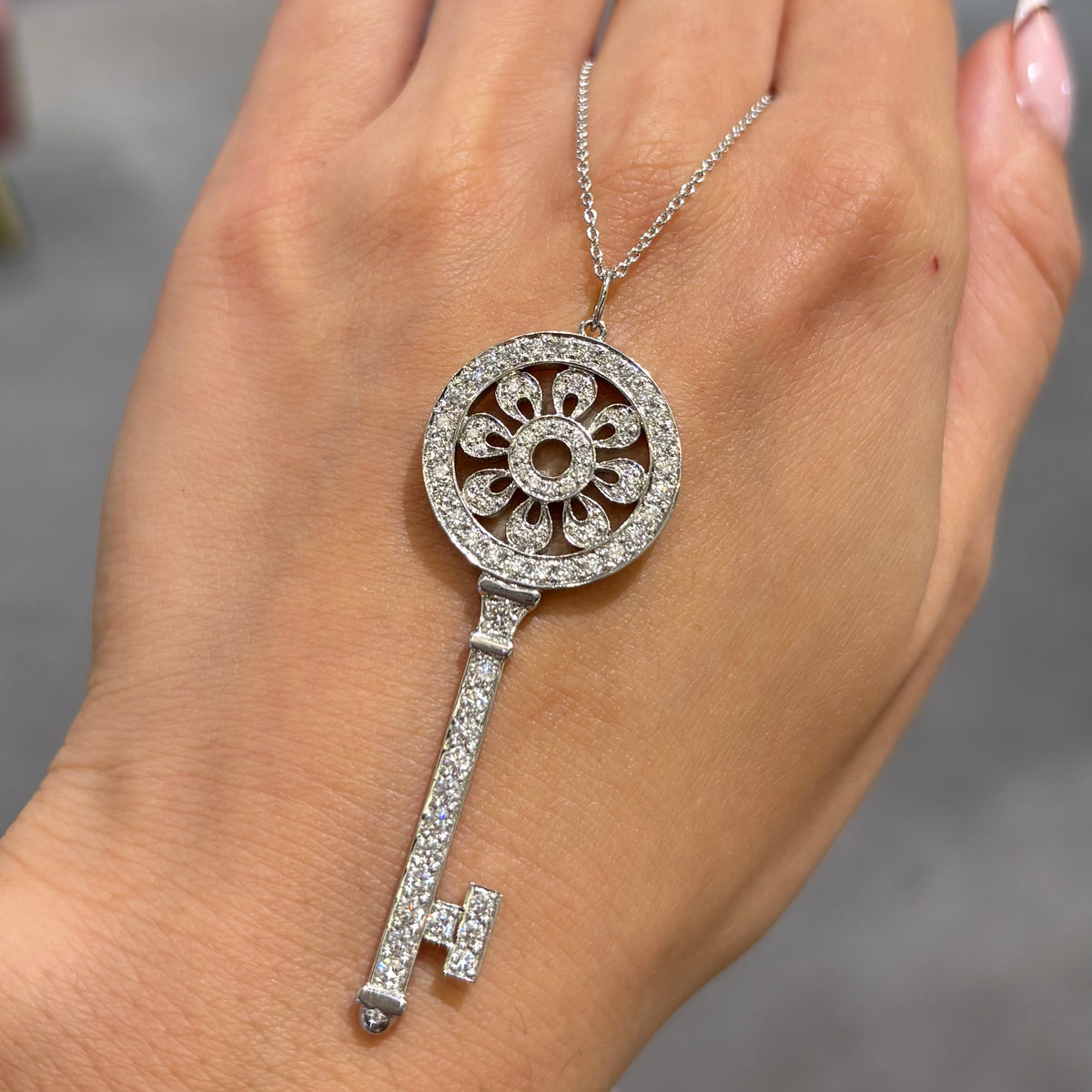 Pre-Owned Tiffany &amp; Co Platinum 1.09ct Diamond Key Pendant