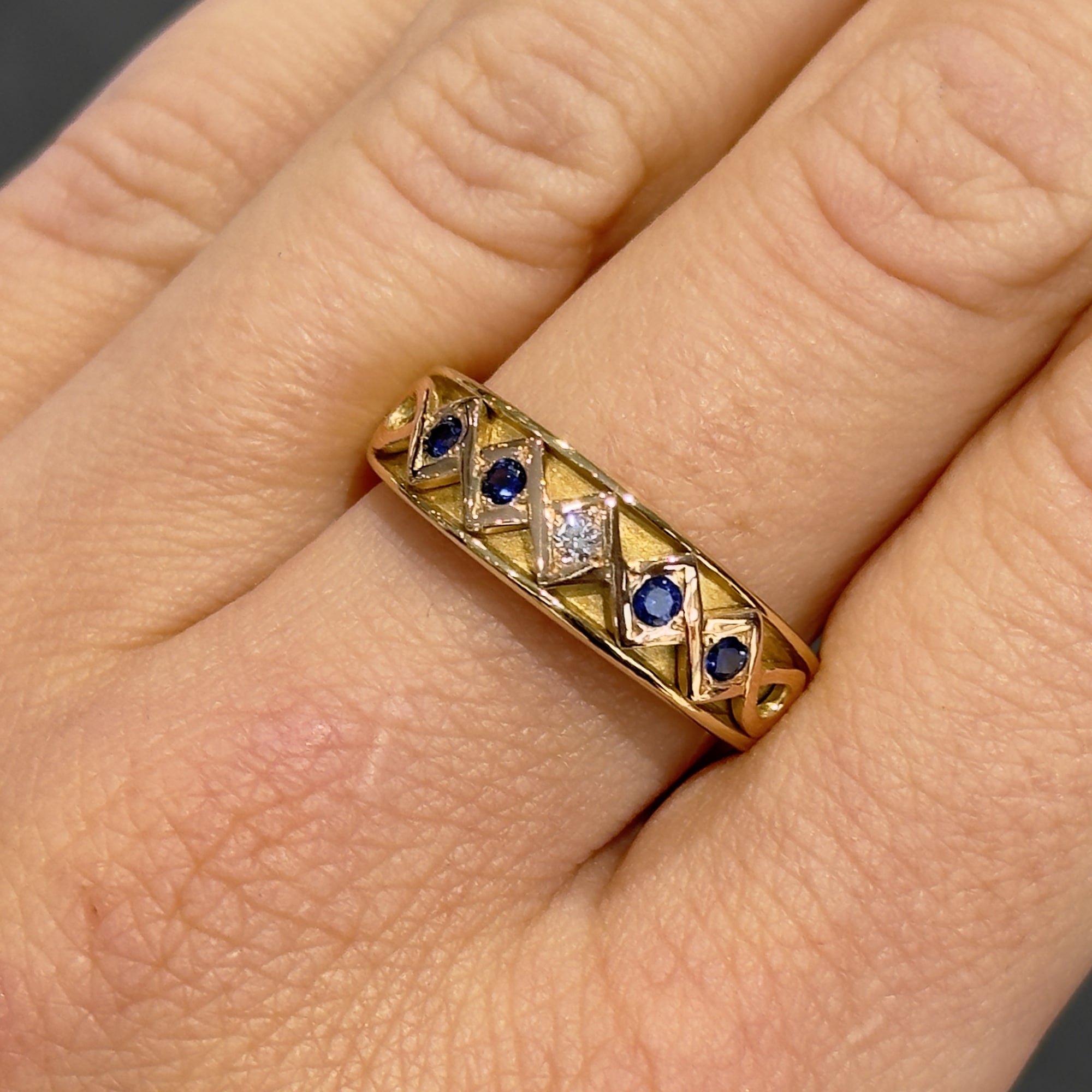 Pre-Owned 18ct Yellow Gold Sapphire &amp; Diamond Clogau 1/2 Eternity Ring