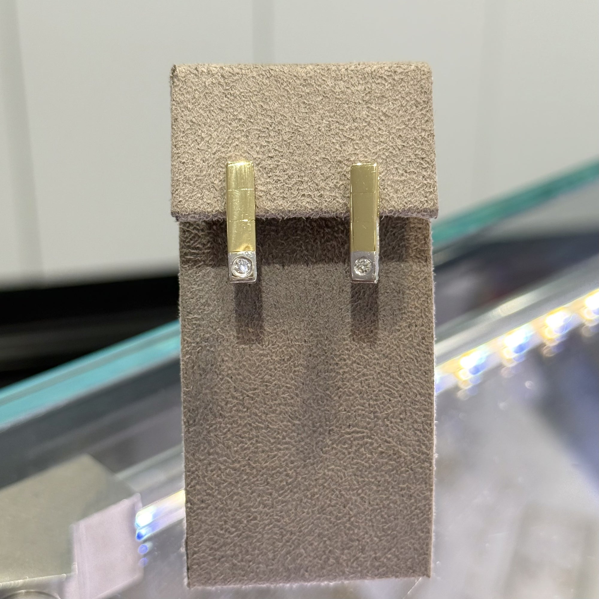 Pre-Owned 14ct Yellow &amp; White Gold Bar Drop Diamond Earrings