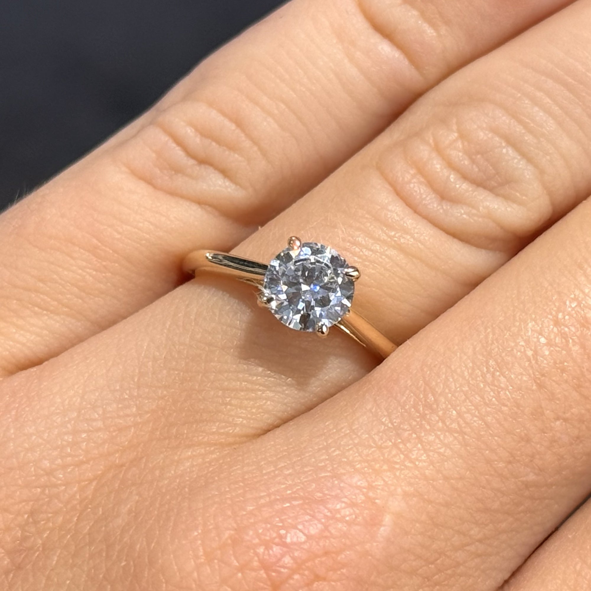 9ct Yellow Gold 1ct E VS1 Round Brilliant Lab Grown Diamond Solitaire Ring