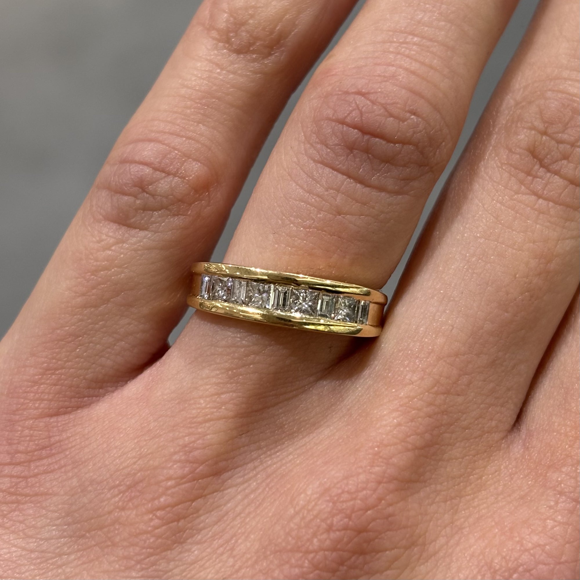 Pre-Owned 18ct Yellow Gold Princess &amp; Emerald Cut Diamond ET Ring