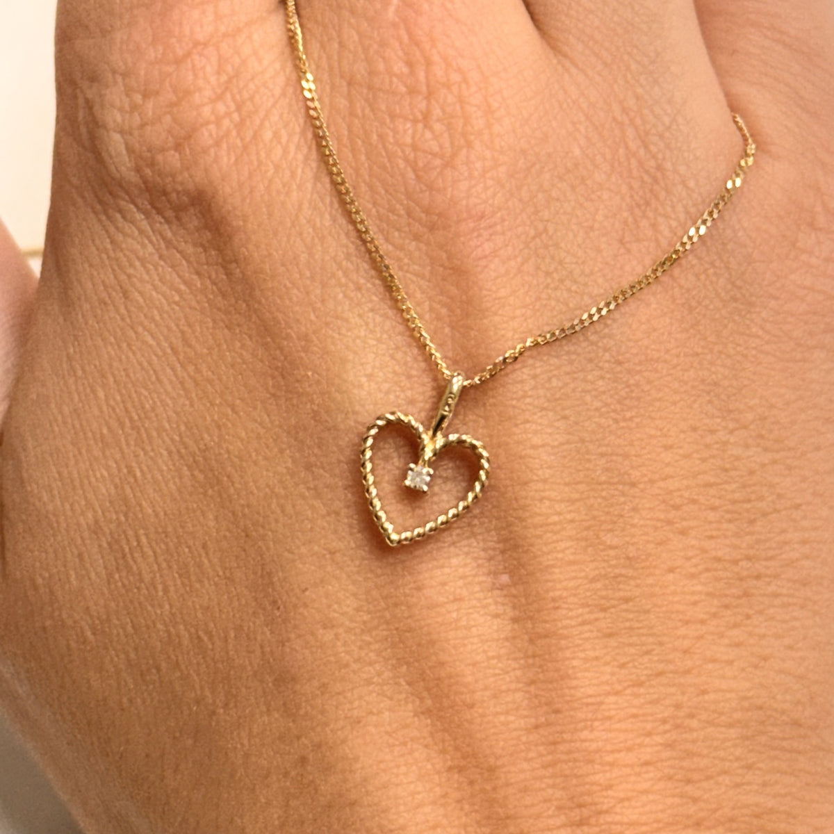Pre-Owned 9ct Yellow Gold Diamond Set Open Heart Pendant