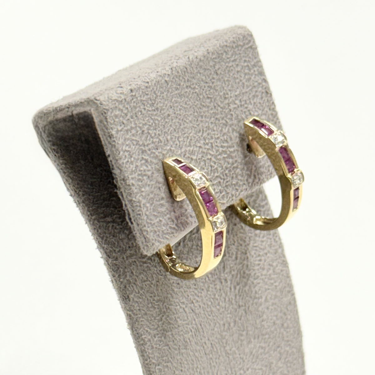 Pre-Owned 18ct Yellow Gold 0.84ct Ruby Cuff Earrings