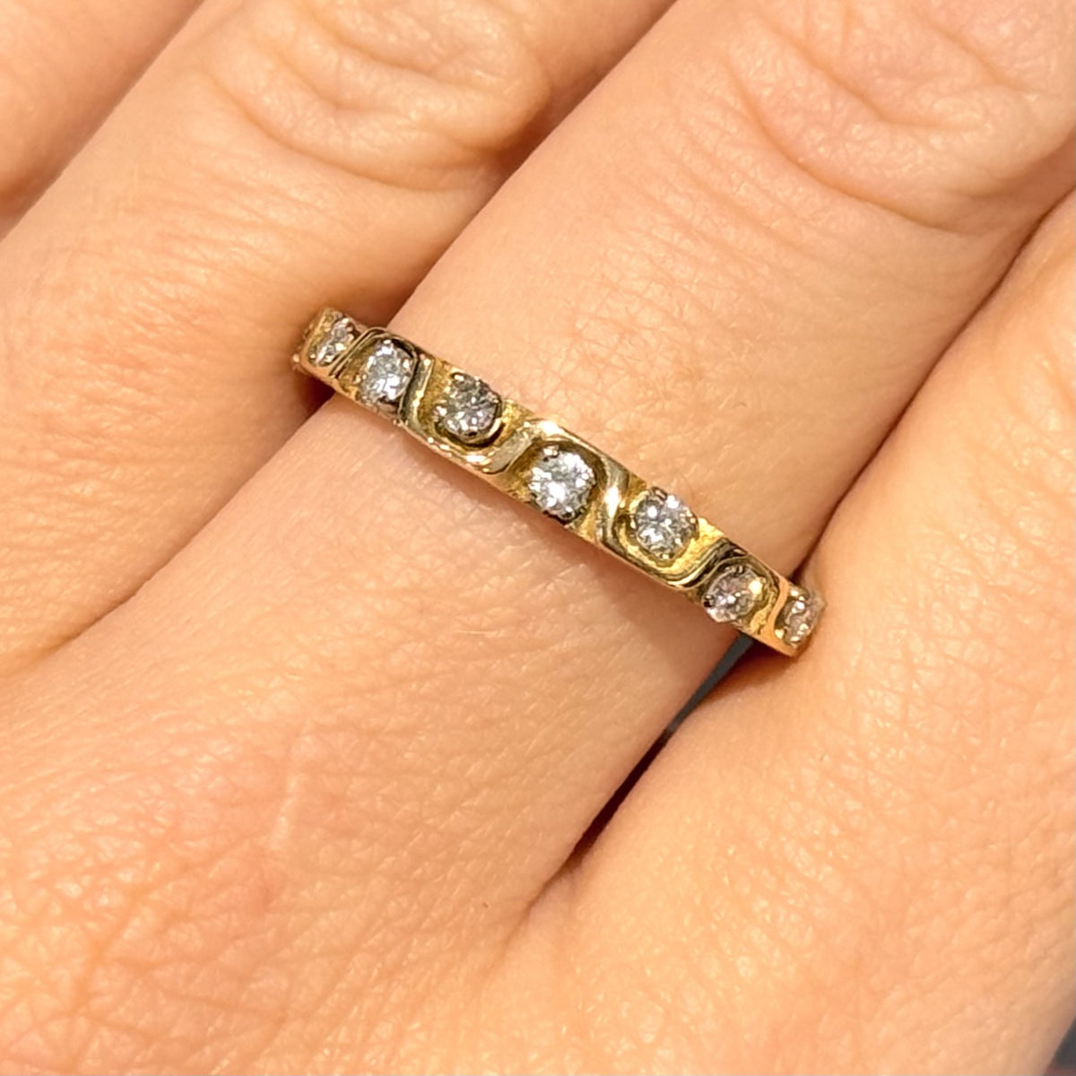 Pre-Owned 18ct Yellow Gold 0.32ct Diamond 8 Stone ET Ring