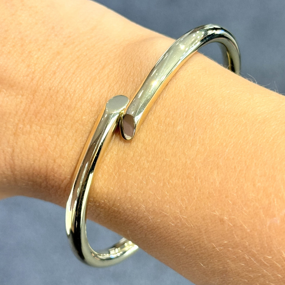 Pre-Owned 9ct Yellow Gold Hinged Cuff Bangle 11.4g
