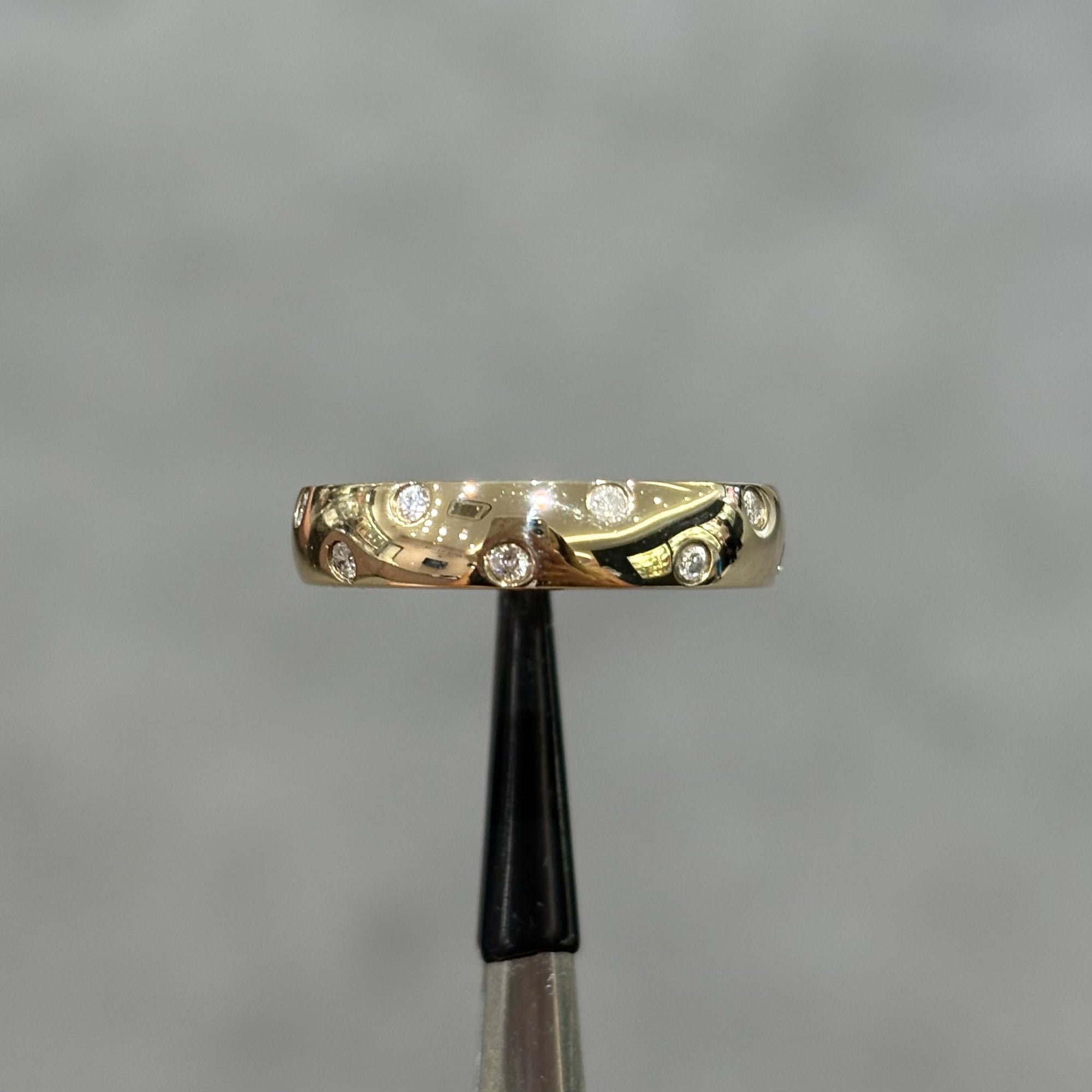 Pre-Owned 9ct Yellow Gold 0.25ct Diamond Flush Setting Sprinkled Full Eternity Ring