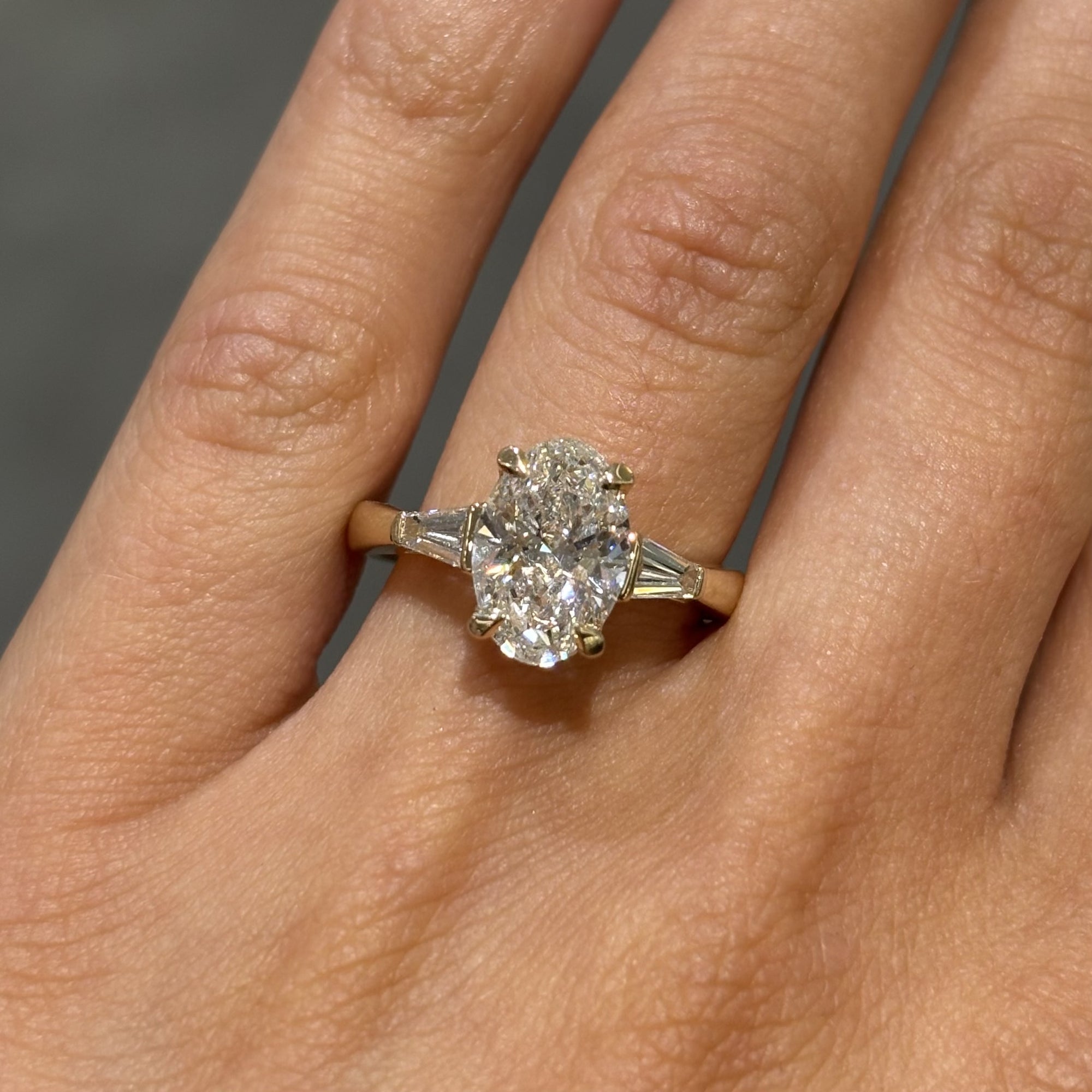 9ct Yellow Gold 2.44ct Oval Lab-Grown Diamond &amp; Tapered Baguette Shoulders Engagement Ring