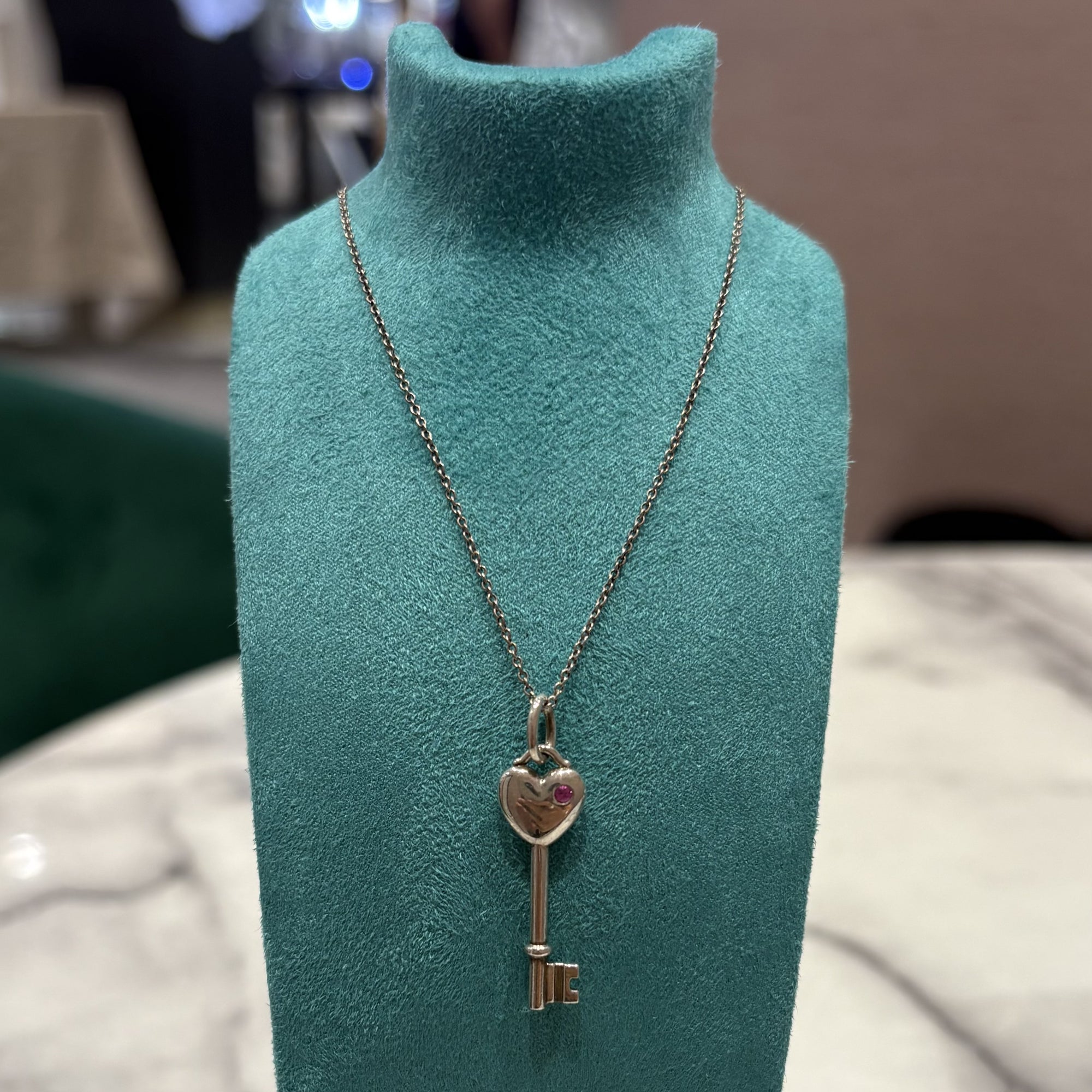 Tiffany &amp; Co Silver Heart Key Pendant Pink Sapphire Necklace