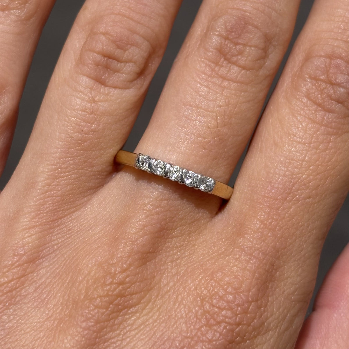 Pre-Owned 18ct Yellow Gold 0.20ct Diamond 5 Stone Ring