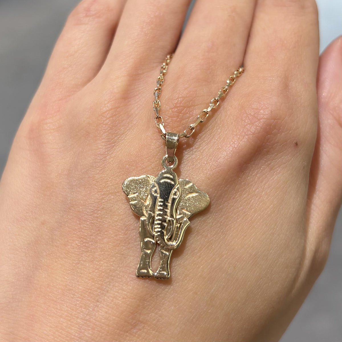 Pre-Owned 9ct Yellow Gold Movable Elephant Pendant
