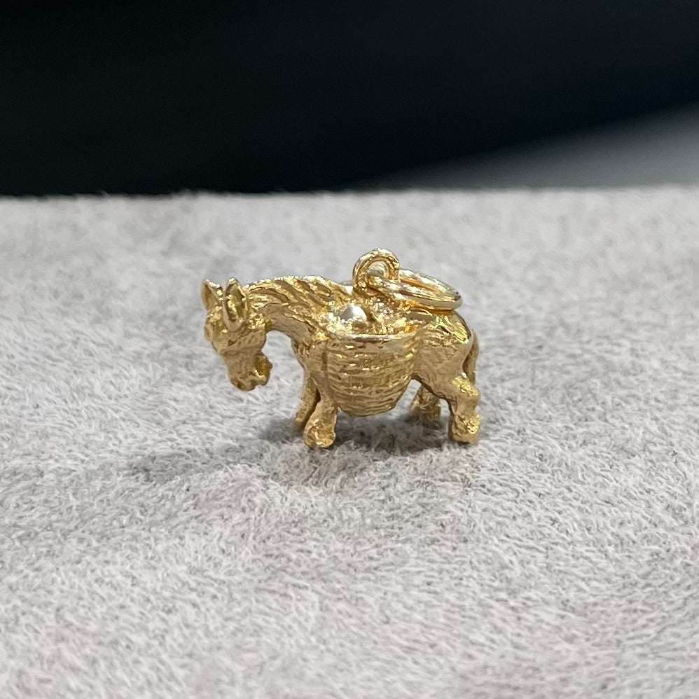 Pre-Owned 9ct Yellow Gold Donkey with Basket Charm