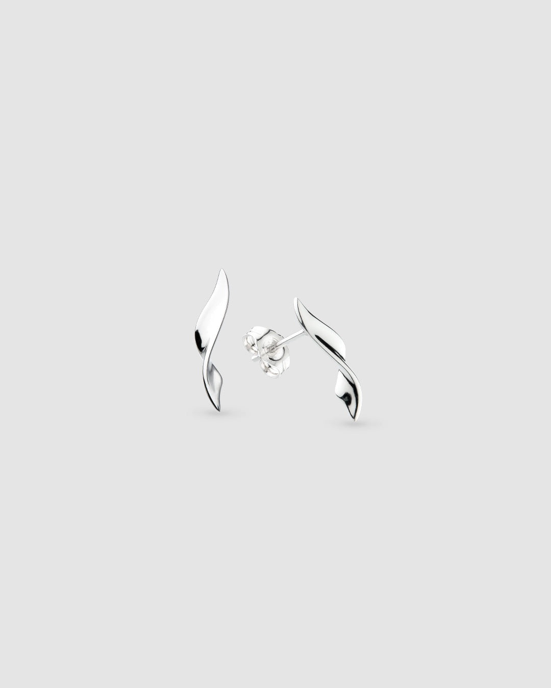 Serenity Curve Small Stud Earrings
